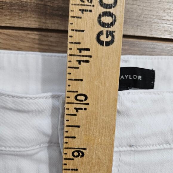 Ann Taylor White Denim Jeans Womens 12 High Rise The Skinny Ankle Curvy Fit - Picture 11 of 16